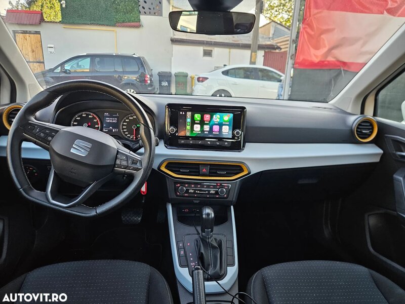 Seat Arona